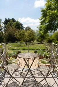 Nest Stay By The Butler Collection - 斯托灵顿