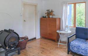 1 Bedroom Awesome Home In Rockneby