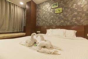 WOW STAYZ2 Misty Meadows