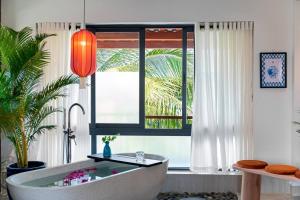 Oriental Botanica Estate Vesta Collections