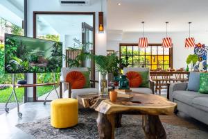 Oriental Botanica Estate Vesta Collections