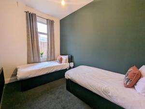 Comfortable stay at our 3BR flat near the city