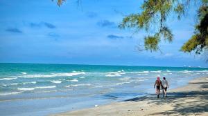 Beach front Apartment RAYONG CONDOCHAIN