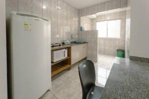 Apto Econômico Zona 7 - CED103