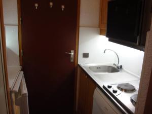 Chalet cosy aux pieds des pistes, proche commerces, Méribel Mottaret - FR-1-355-131