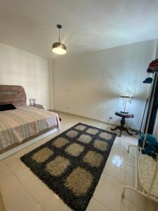 غرفه خاصه - حمام ومطبخ مشترك