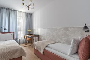 DOKI LifeStyle & Food Hall by Lion Apartments