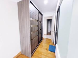 PROMO Connected train 3 Bedrooms - Above Mall 25