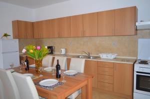 Gennadi Gardens Apartments & Villas