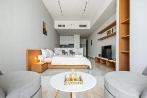 Bright Studio In Vibrant Dubailand District
