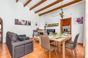 Villa Proa by Villa Plus