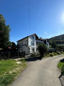 Casa David - 布什泰尼