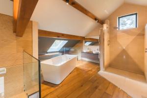 Stanage Barn by Birch Stays