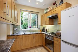 Veeve - Artists Oasis