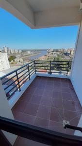 Departamento Exclusivo frente al puerto con cochera