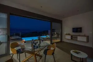 Venetiko by Vintage Travel - Chrani