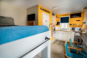 Adorable Solo-Traveler Retreat