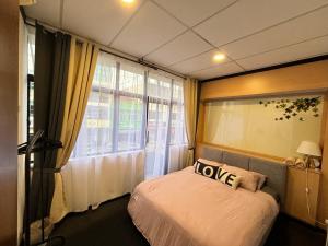 Hideaway ~ Best Memories start here!