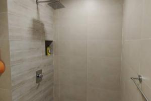 Sams Homestay - 2 BR 2 Bath Windmill Upon Hills