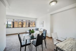 PP 1002 Modern Corporate 2br, pool, Gym