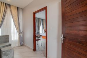 Golden Sanctuary Boutique Hotel