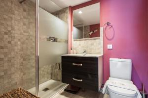 2 habitaciones y 2 baños, vista lateral mar Sofia 2 by Sur Suites