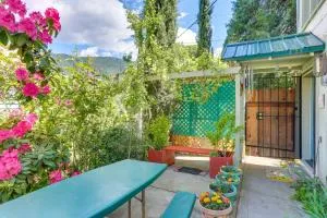 Dunsmuir Apartment about 17 Mi to Mt Shasta Ski Park! - Redding