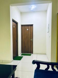 Uniro Rooms & Packages