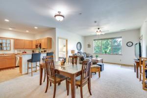 Cozy Livingston Condo with Balcony and Mtn View!