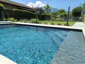 Studio avec terrasse et accès piscine proche lac - Saint-Simon