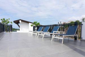 New 2 BR apt with swimming pool at playa bonita