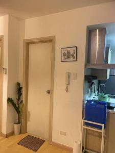 SOHO Central 1 Bedroom with Balcony near MRT EDSA SHAW PIONEER Greenfields SM Megamall Ortigas