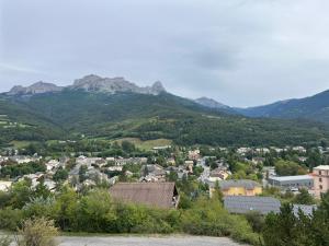 Appartements Terrasse Adroit T2 Barcelonnette - Wi-fi gratuit - 7 couchages : photos des chambres