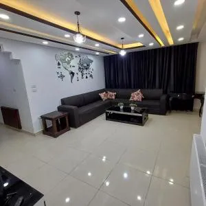 Laperla apartment - Al Qasţal