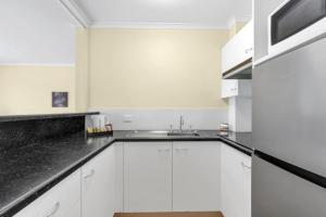 Charming Suite Easy Access 2 CBD by Custom Bnb Hosting