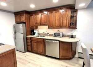 Remodeled Ski in and ski out Condo!