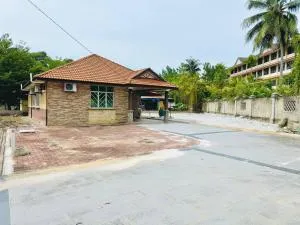 63 Homestay - Kampong Bukit Berangan