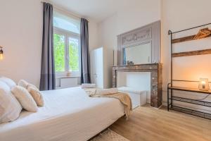 T2 en face du Tramway et proche de lille