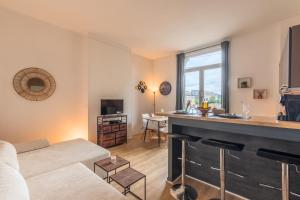 T2 en face du Tramway et proche de lille