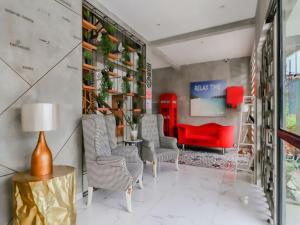 The Batik Bed and Coffee Bandung