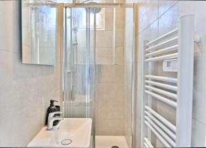 Appartement neuf ensoleillé, Spacieux et paisible