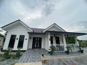 Homestay Tokma Pantai Puteri - Kampong Lereh