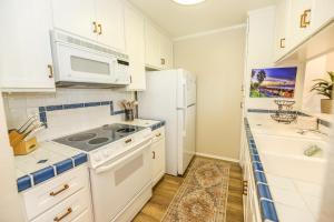 C4 - Coastal Cottage