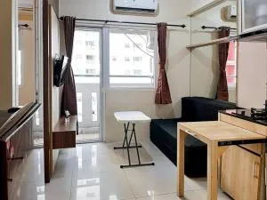 2BR Apt Green Pramuka with Pool & Wi-Fi by 2ndHome - Pulo Gadung