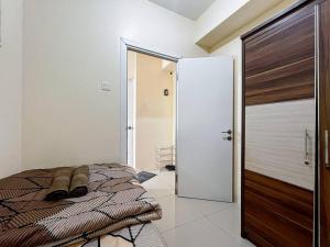2BR Apt Green Pramuka with Pool & Wi-Fi by 2ndHome
