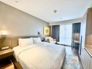 The Hotel at Tower Acqua 1