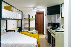 Modern and Comfortable First Level Family Apt 4