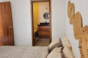 Familiar, amplio y con alberca