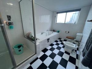 Seaside Getaway @ Swallow House Suite #1