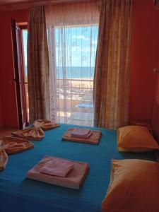 Златна Дюна - до южния плаж на Несебър